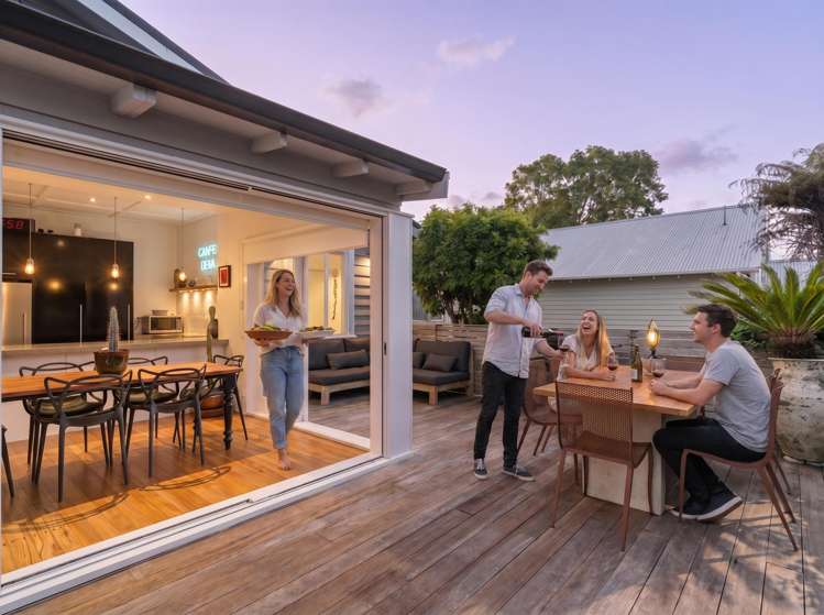 19 Rossgrove Terrace Mount Albert_19