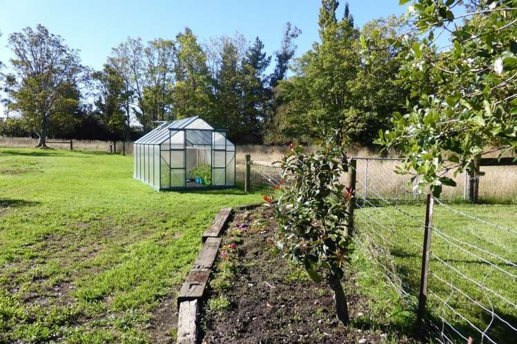 68 Pitts Road Darfield_11