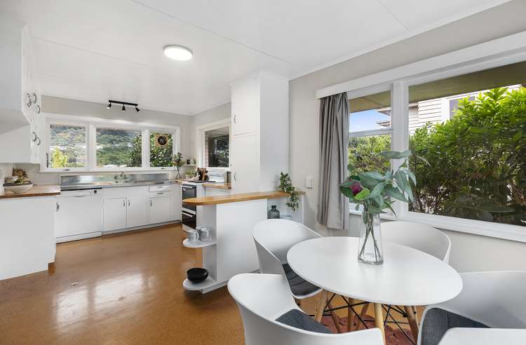 15 Handyside Street Tawa_6