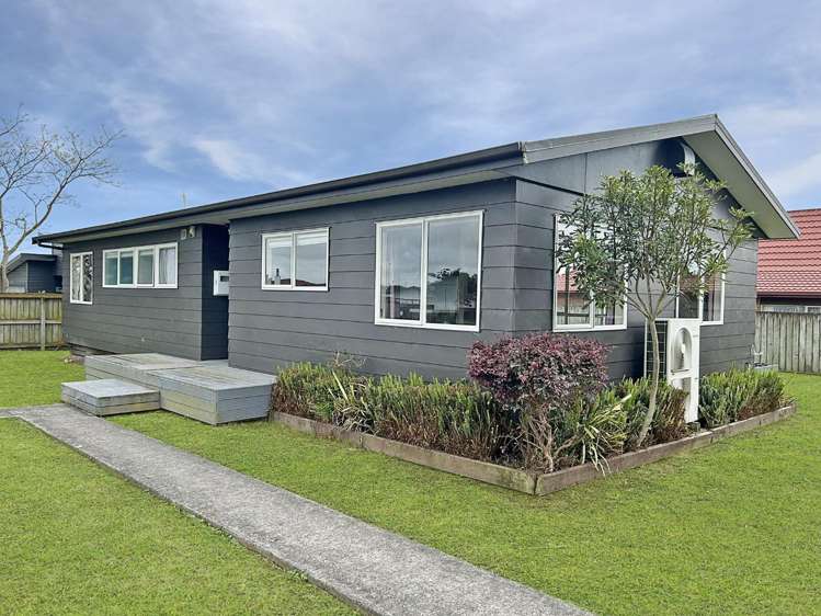 3 Fuller Close 10516_0