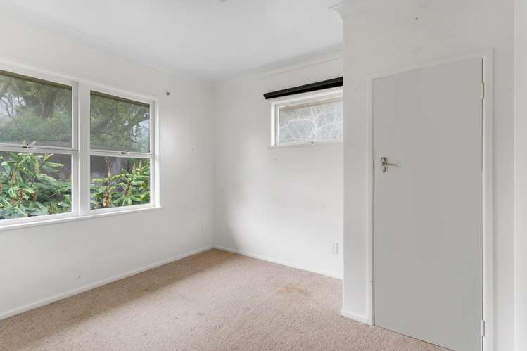 5 Pohutukawa Avenue Red Beach_11