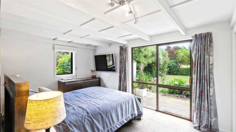 986 Selwyn Road Burnham_22