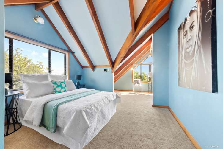 310 Glengarry Road Glen Eden_9