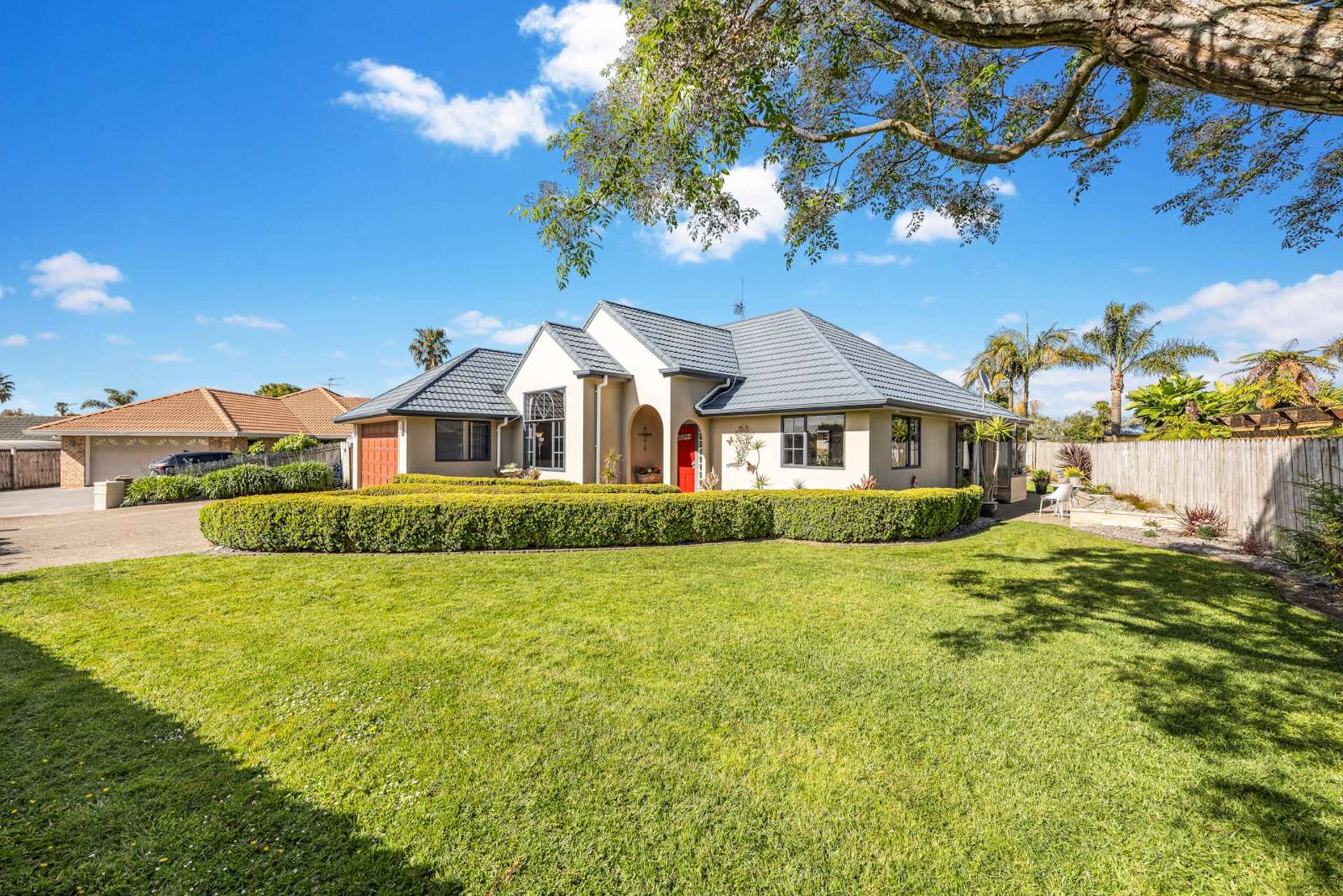 63 Lothian Brae Wattle Downs_0