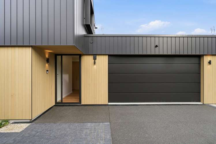 2/48 Andover Street Merivale_14