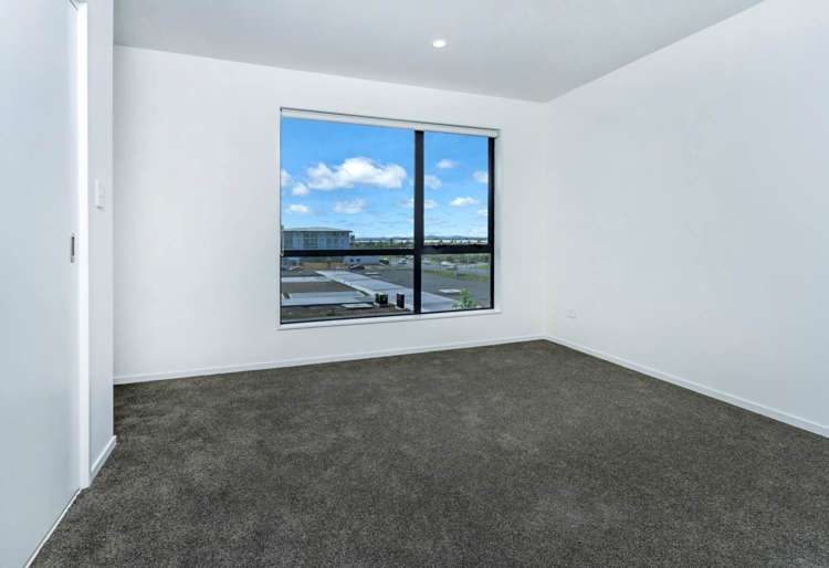 12 Papa Takaro Lane Flat Bush_9