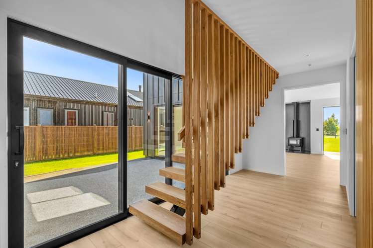 19 Magnum Drive Cromwell_8