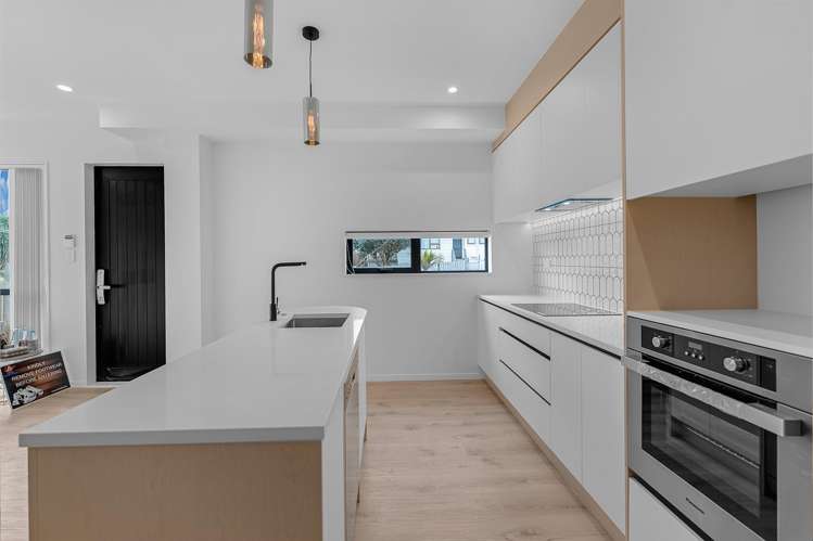 1 Inviting Oasis Mangere_5