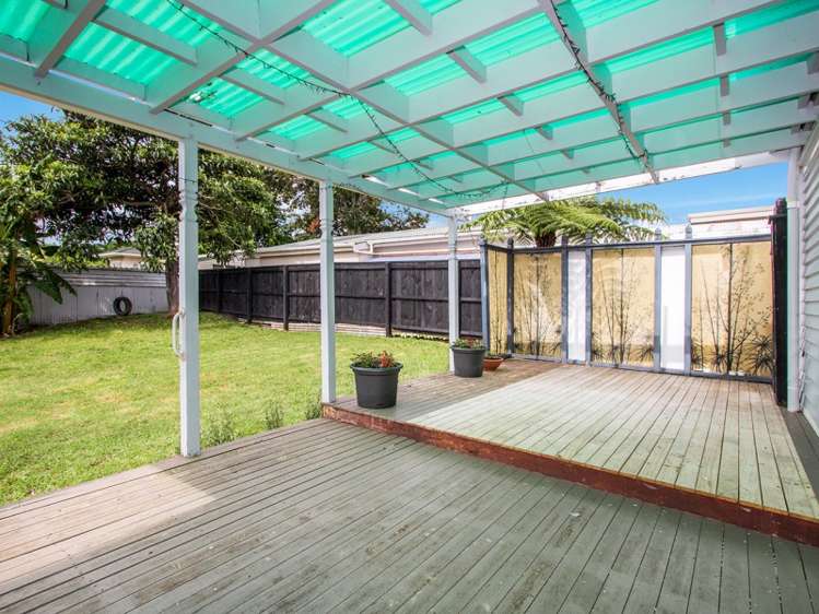 8 Smale Street Point Chevalier_12