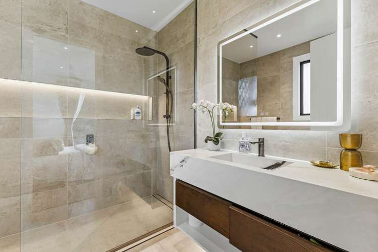 17 Tau Drive Flat Bush_43