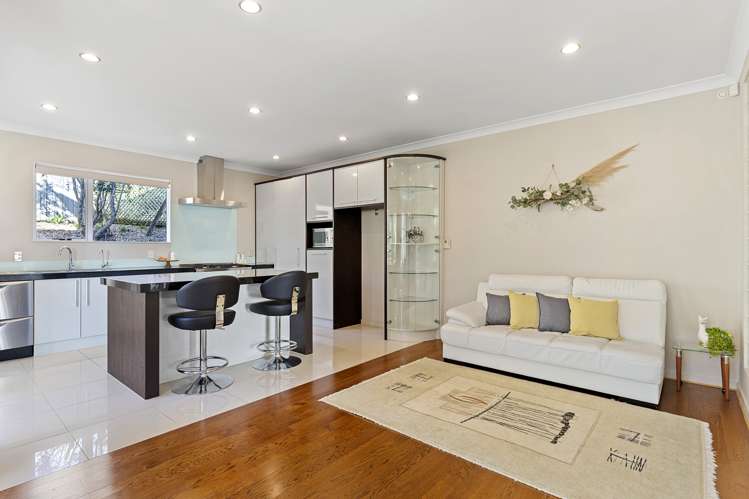 86 Coachman Drive Flat Bush_10