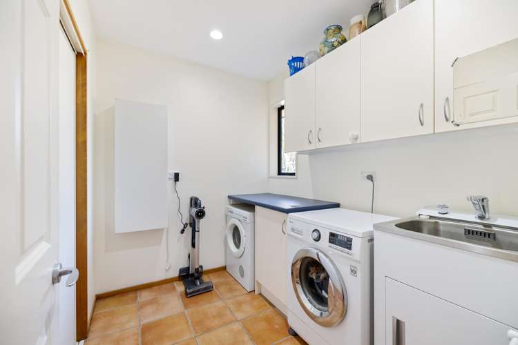 11 Cedar Place Amberley_19