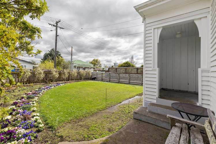 17 Robert Street Marton_21