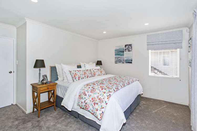 36 Bruce Pulman Drive Takanini_7