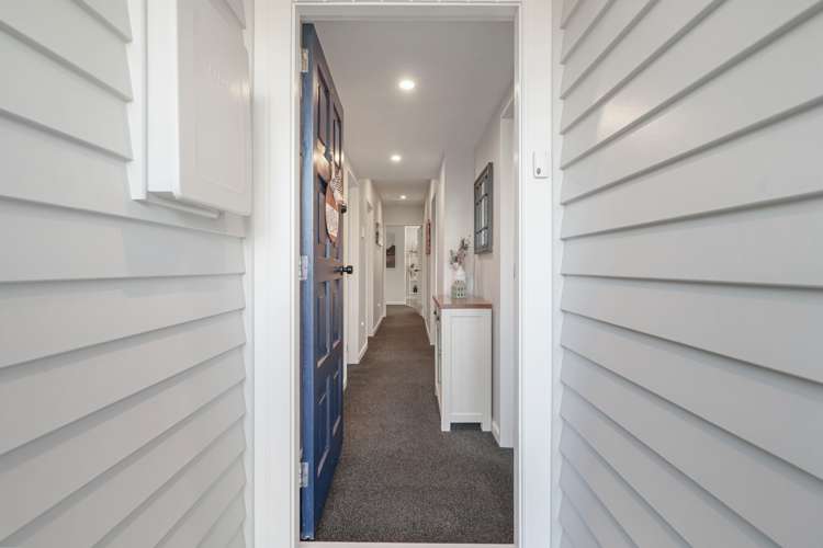 1 Cunliffe Road Redwood_23