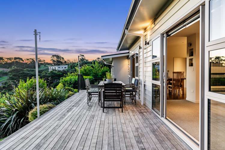 27 Matheson Road Red Beach_16