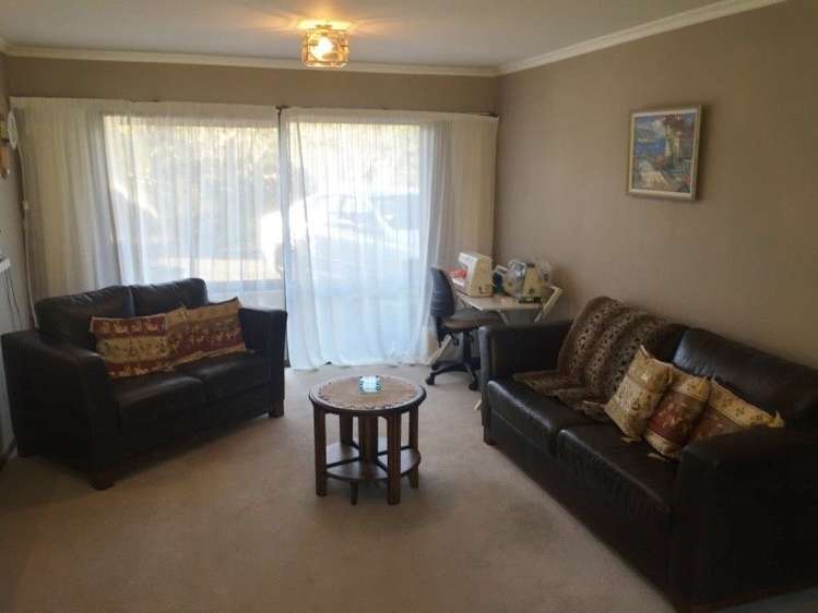 311 Opunake Road Cardiff_9