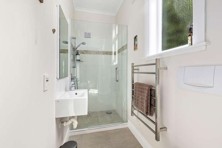 10 Hildreth Street Karori_11