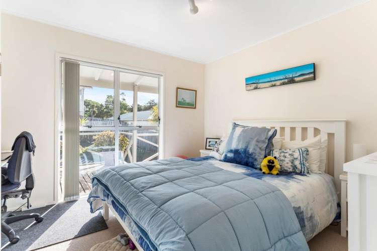 42a Target Road Totara Vale_5