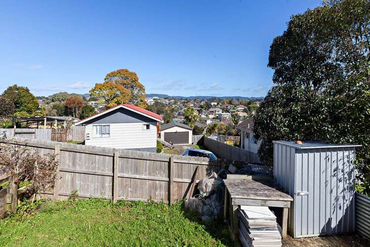 2/15 Seabar Place Glen Eden_17