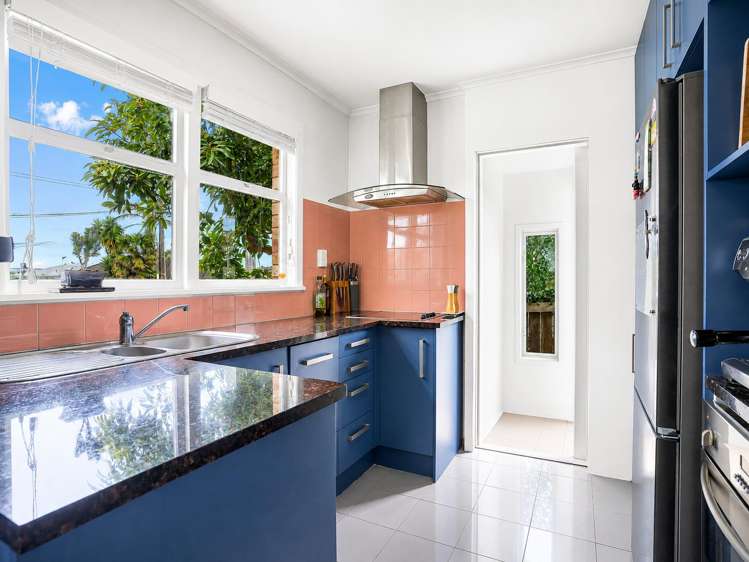 1/10 Inkerman Street_2