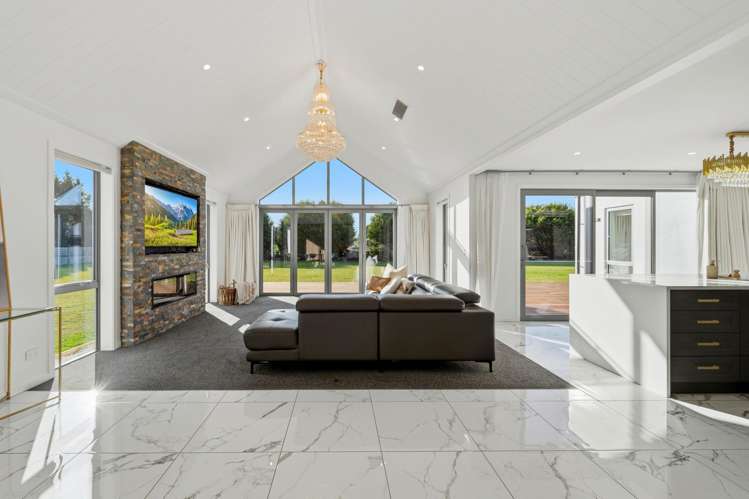 2 Marama Avenue South Otatara_4