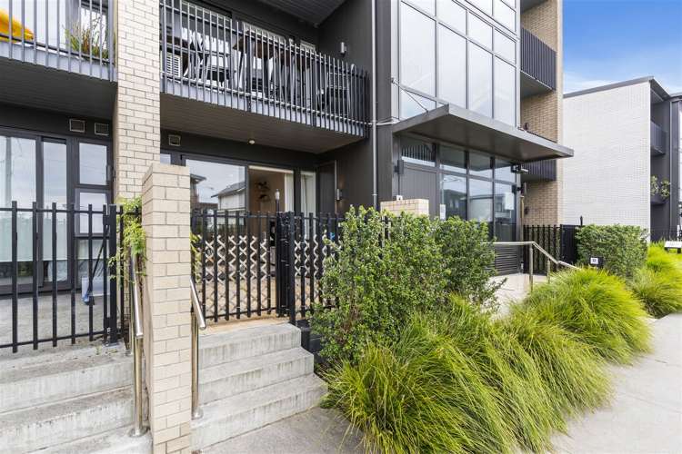 G06/38d Fraser Avenue Northcote_11