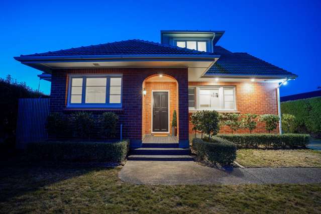 Spacious Family Living in Waverley