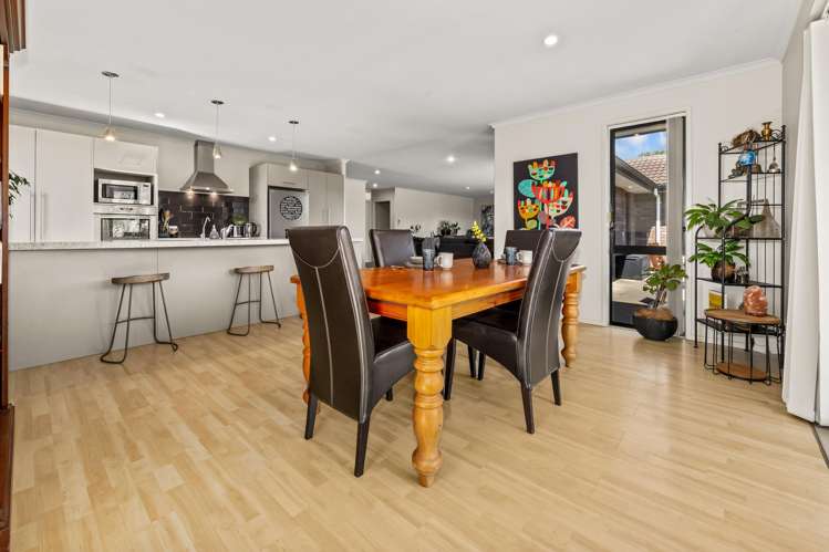 1 Simpson Crescent Raumati Beach_6