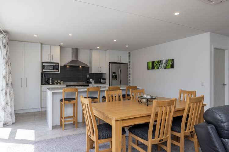 14 Fiesta Grove Raumati Beach_7