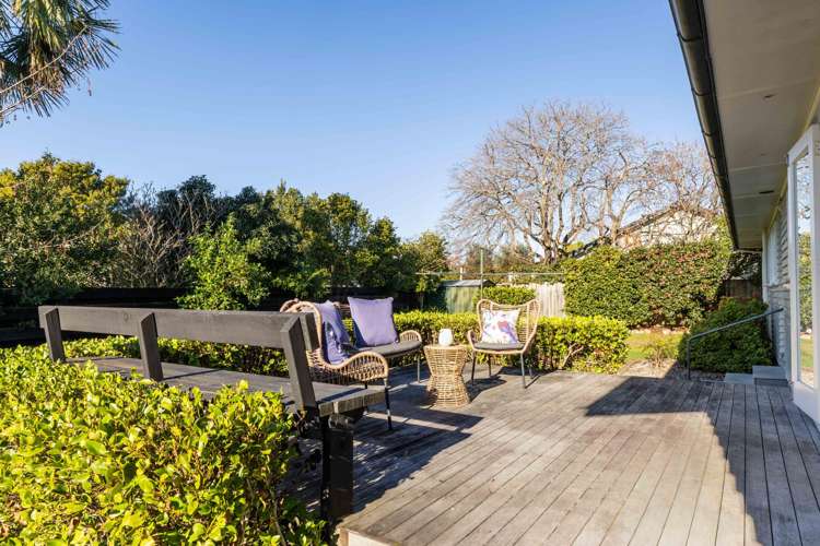 27 Breadalbane Road Havelock North_16