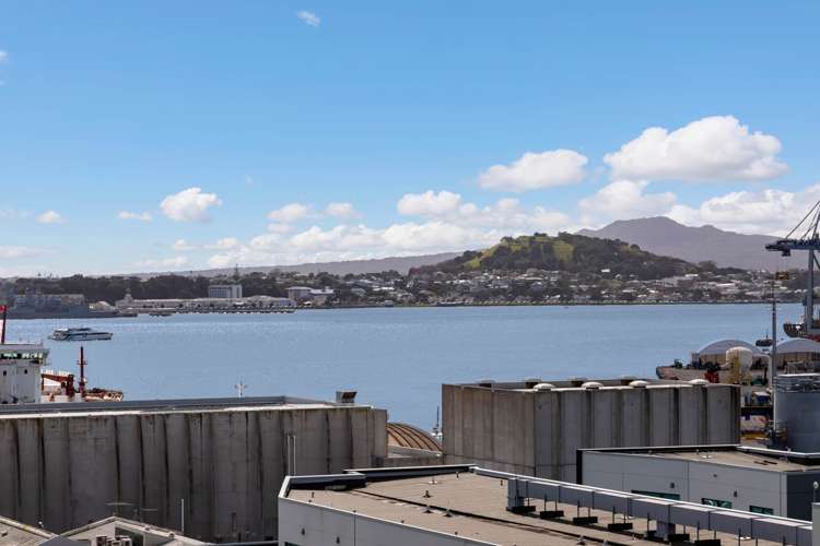 1210/30 Beach Road City Centre_0