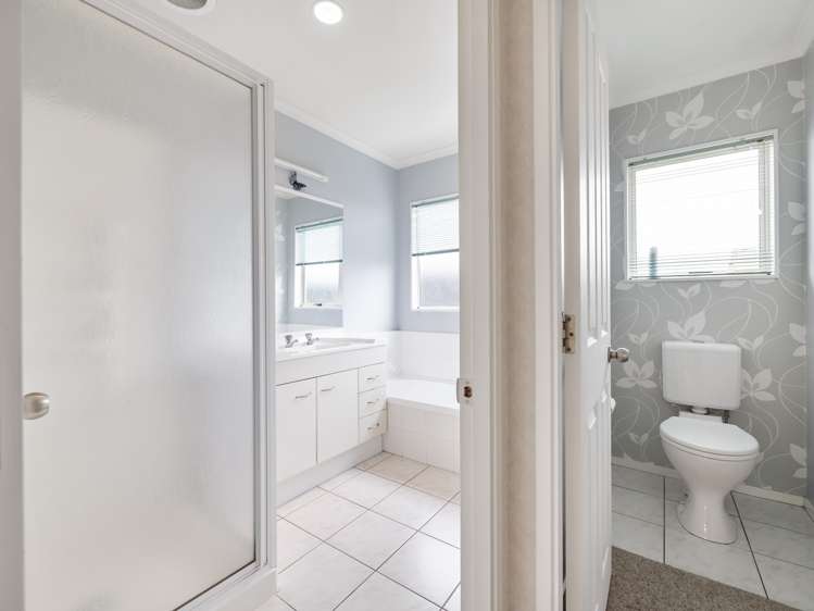 48 Ocean Crest Papamoa_6