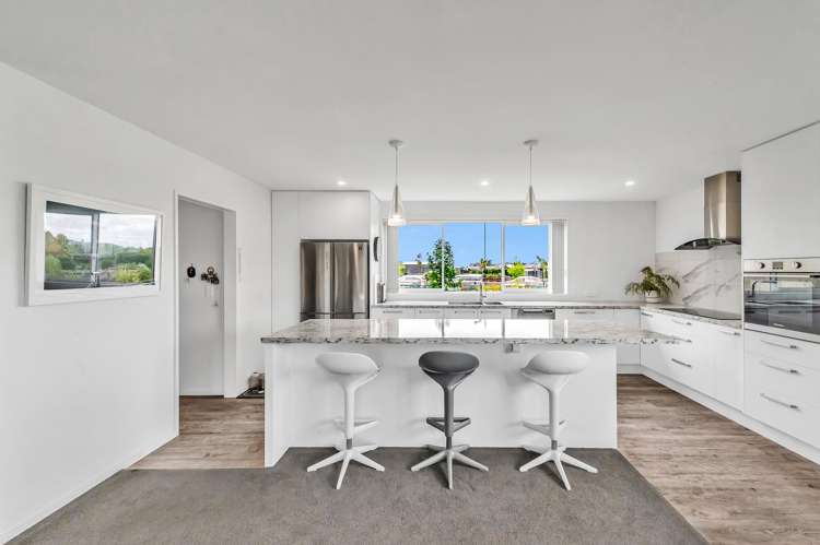 56 Verdeco Boulevard Lincoln_11