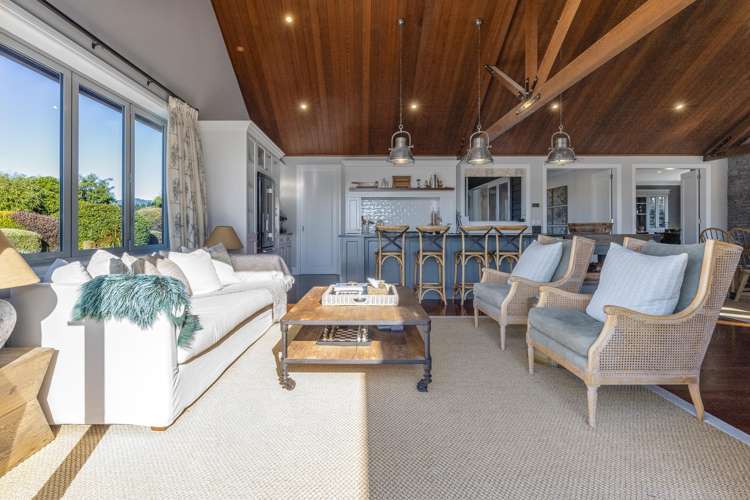 2 Otaihanga Road Paraparaumu Beach_13