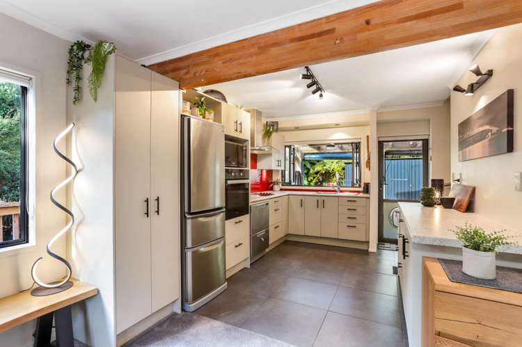 212 Shaw Road Oratia_6