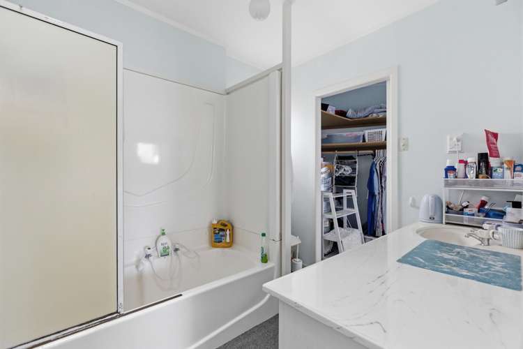 12 Sutherland Road Brookfield_17