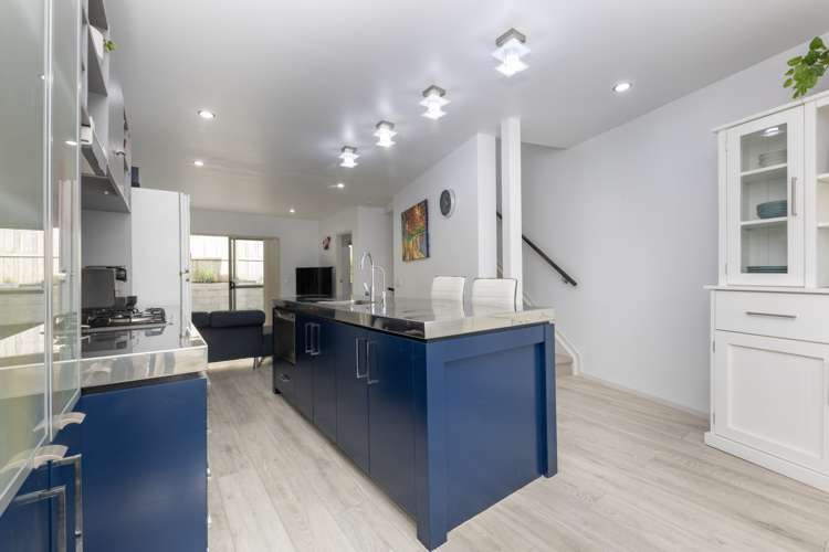 34/21 Hunters Park Drive Three Kings_8