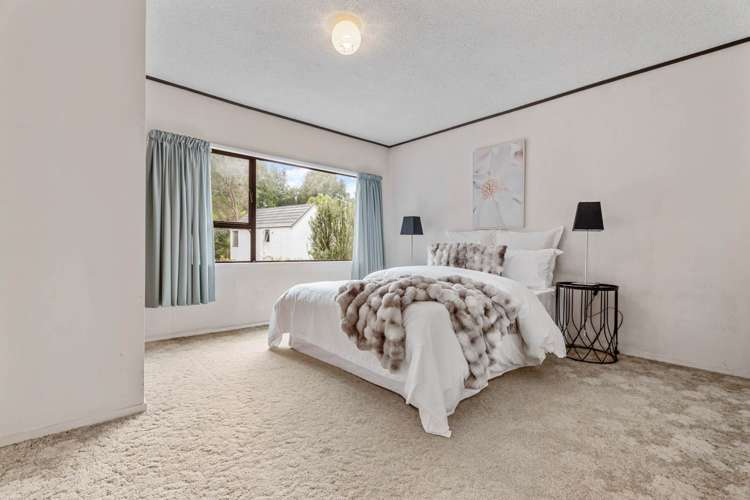 1/16a Moore Street Hillcrest_14