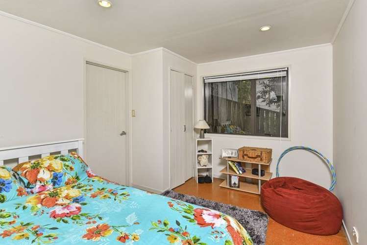 79 Oaktree Avenue Browns Bay_10