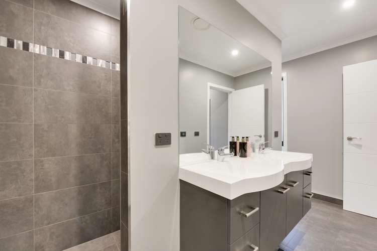 37 Quail Rise Stoke_14