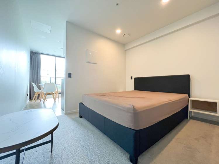 813B/106 Vincent Street 10015_6