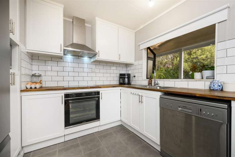 52 Hendersons Line Marton_12