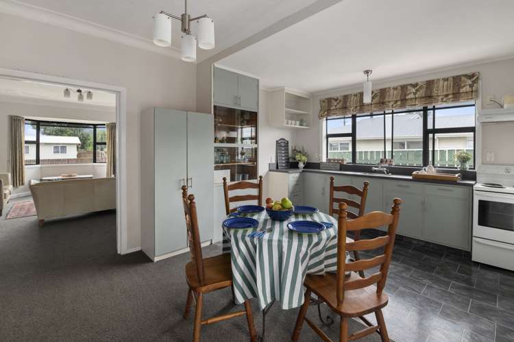 7 Douglas Street Levin_3