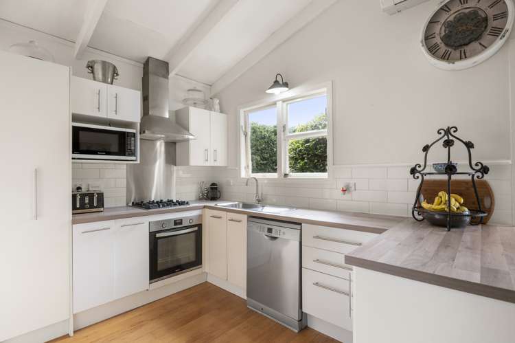 65 Stevenson Road Clarks Beach_4