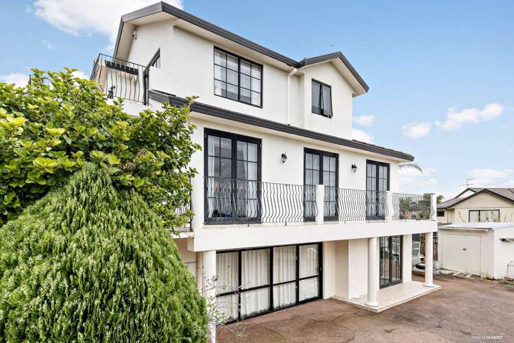 25 Lobelia Rise Goodwood Heights_11