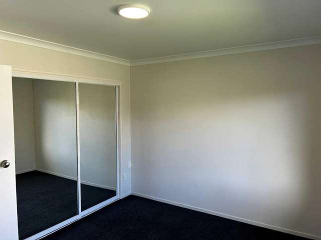 2/9 Leander Street 11229_3