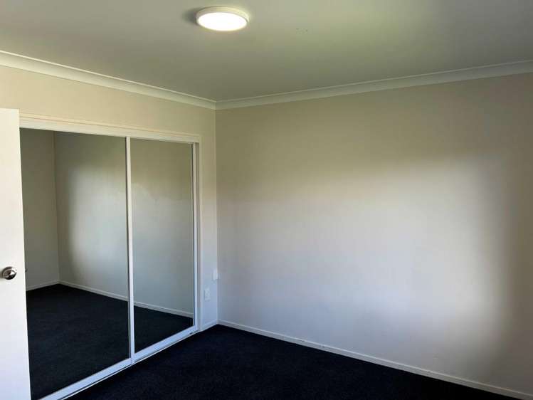 2/9 Leander Street 11229_3