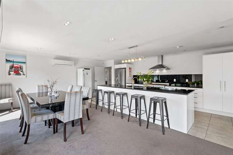 18 Bateman Avenue Bryndwr_5