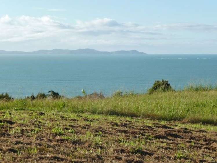 35 Eagles Way Cable Bay_4